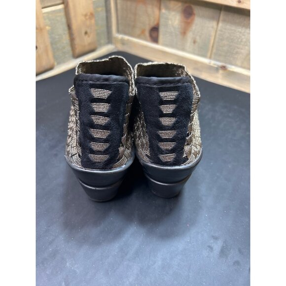 By Bernie Mev Metallic Dark Gold Woven Slip-On Wedge Shoes Size 8.5-9 - Picture 4 of 8